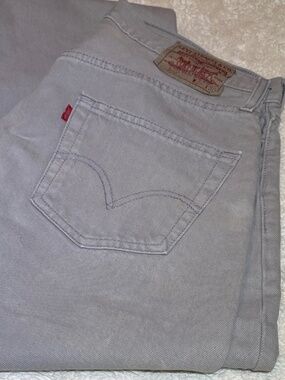 Levi’s 501 Gray Jeans Women’s W34 L30 Button Fly Straight Leg Denim